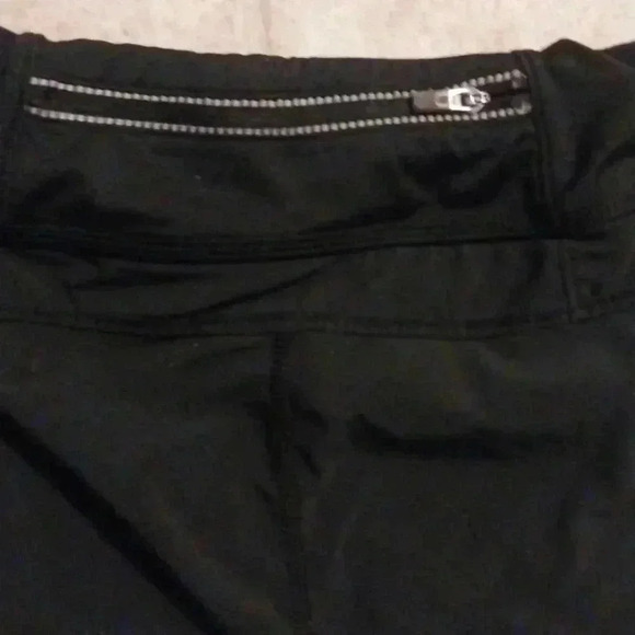 Athleta Women Pulse 2 in 1 Black Stretch Running Shorts Athletic Gym Size S - Picture 4 of 5
